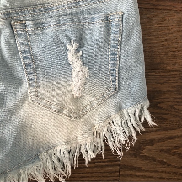Denim High Waist Fringe Frayed Hem Festival Jean Shorts - Picture 7 of 7
